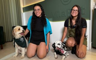 Bruna (primeira da direita pra esquerda) e Bárbara participaram da primeira edição do Vila Pet Convida Divulgação