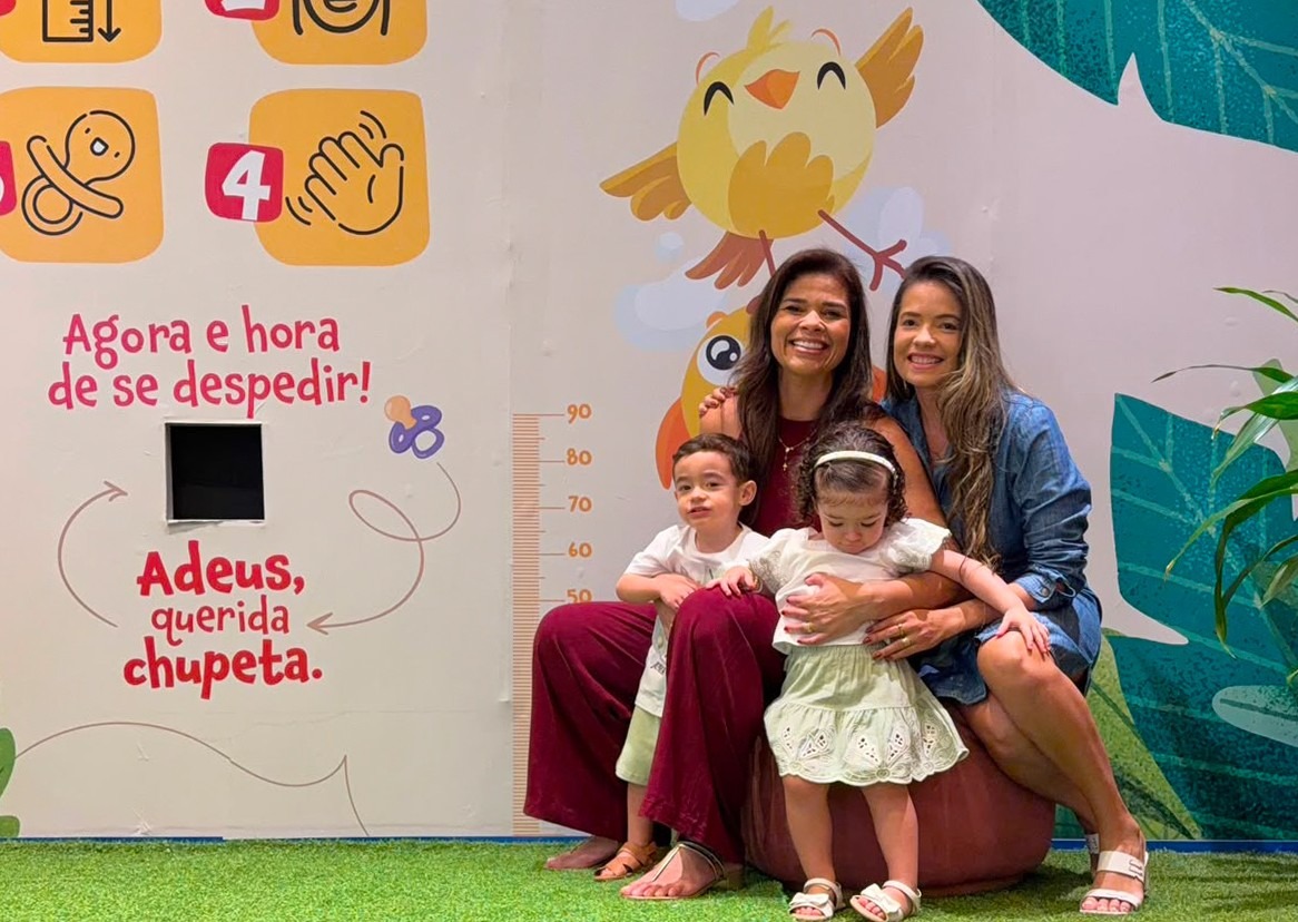 A iniciativa desencadeia um resultado filantrópico e ecologicamente correto: cada chupeta é encaminhada para reciclagem e revertida em um pacote de fraldas, doado para uma organização social que atenda o público infantil.