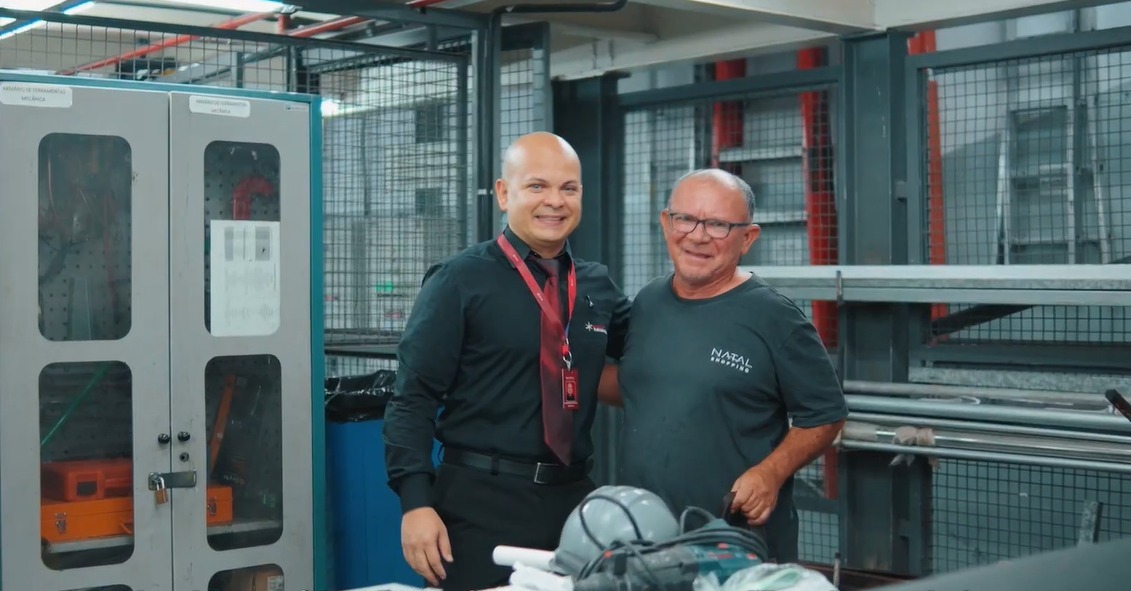 No Dia dos Pais, trazemos uma história emocionante de Luiz e Lindemberg, pai e filho que dividem a mesma rotina de trabalho há 15 anos nos bastidores do Natal Shopping.