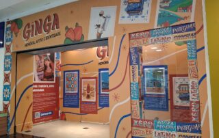 “Ginga – Memória, Afeto e Identidade”, da artista Amandrafts, está em exibição no piso L2 do Natal Shopping.