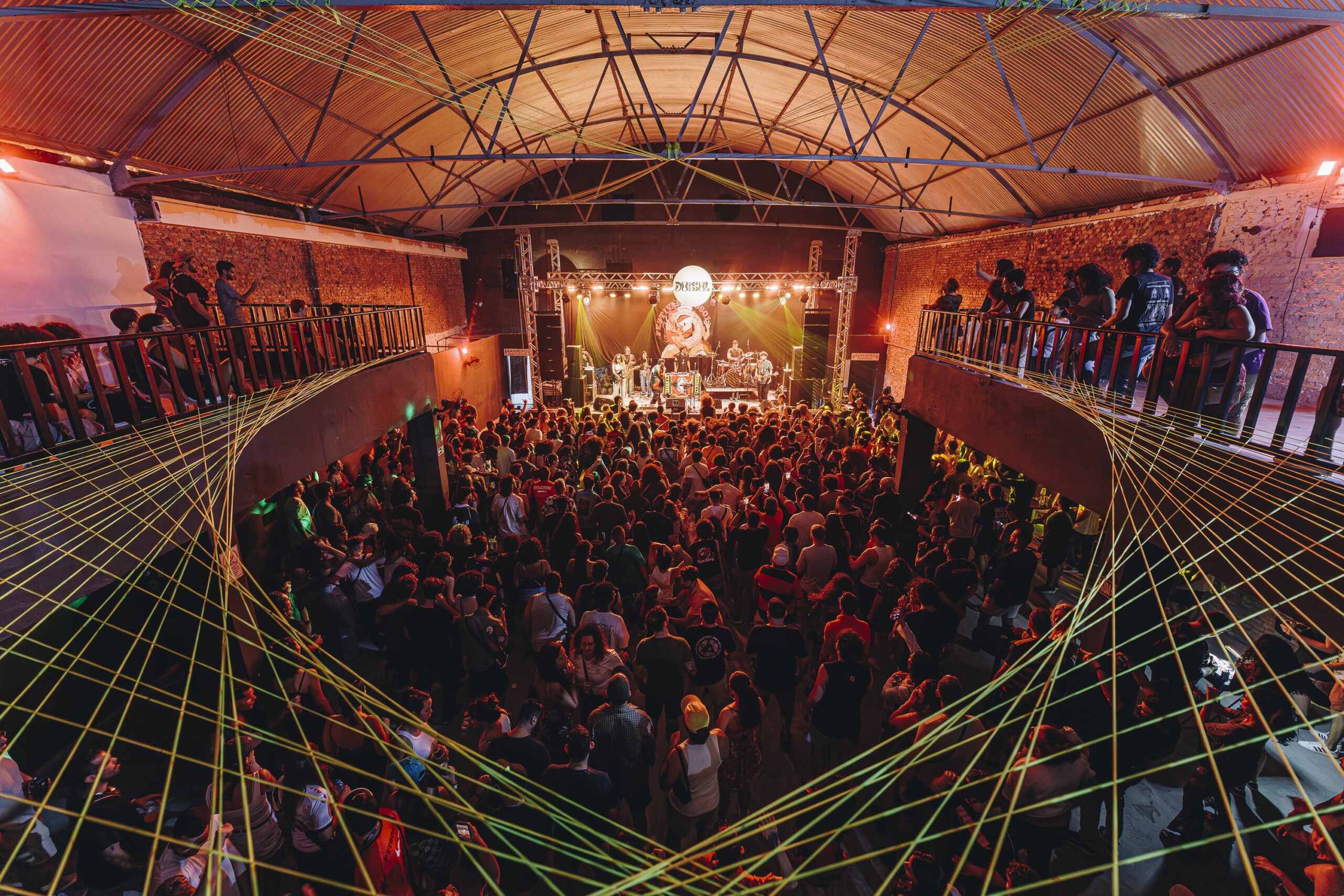Já consagrado no calendário cultural do RN, o Festival DoSol vem aí com sua 23ª edição. A agenda de shows começa pelo interior do RN, passando por 10 cidades - dentre elas Mossoró, Caicó, Assu, Currais Novos, Santa Cruz e pela primeira vez, Pau dos Ferros - antes de fechar com chave de ouro com apresentações em Natal.