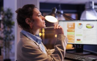 Uma estratégia digital em 2026 precisa acompanhar mudanças sem perder de vista objetivos, públicos, conteúdo, dados e relacionamento.